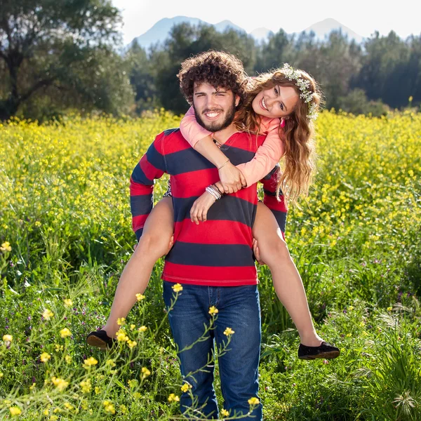 Man with his pretty girlfriend — Stock Photo, Image