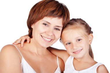 Anne ve kızı kucaklıyor