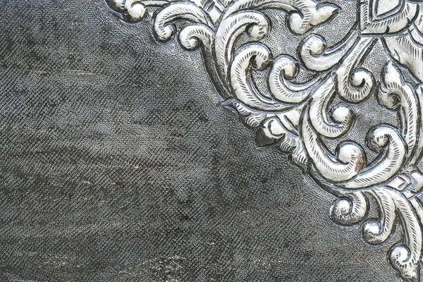 Material de la pared y azulejo antiguo patrón de plata tailandesa mundo de artesanía . — Foto de Stock