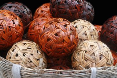 Bambu top, sepaktakraw