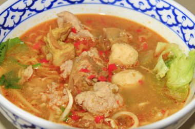 Baharatlı noodle, Tayland gıda