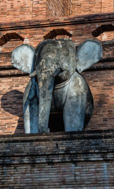 WAT chedi luang 2
