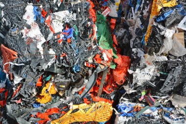plastik geri dönüşüm için sıkıştırılmış
