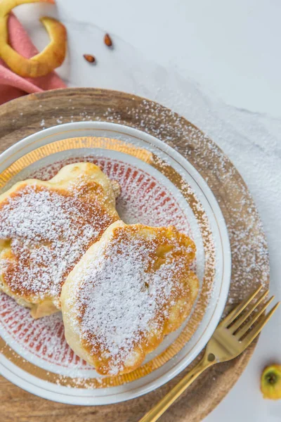 Racuchy Traditional Polish Sweet Yeast Pancakes Apples Sprinkled Powdered Sugar — Stock Photo, Image