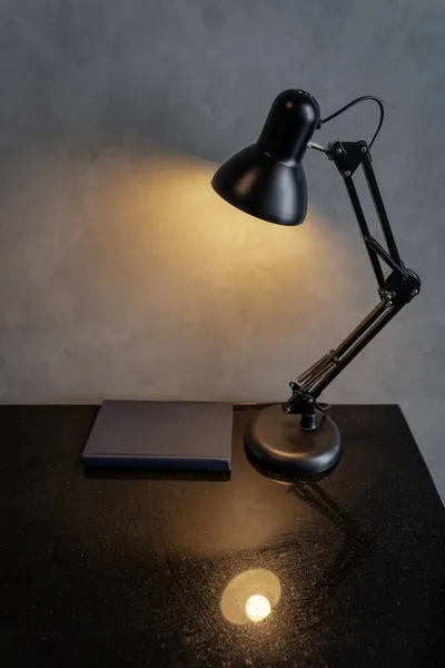 Lampe Bureau Métal Noir Rétro Ampoule Lampe Table Flexible Sur — Photo