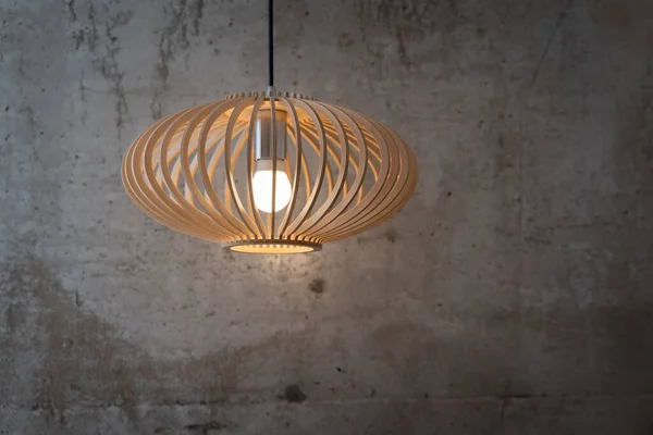 Ampoules Plafonnier Bois Cercle Moderne Avec Mur Ciment Style Loft — Photo