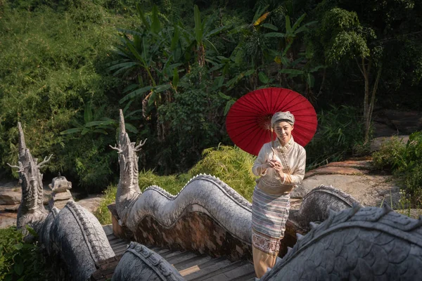 Beautiful Asian Women Dressed Traditional Costumes Visit Wat Palad Wat — Stock Photo, Image