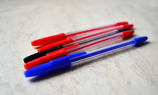Πέντε χρωματιστά στυλό — Φωτογραφία Αρχείου
