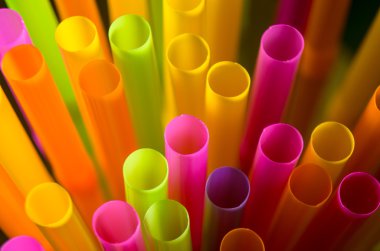 Renkli pipetler