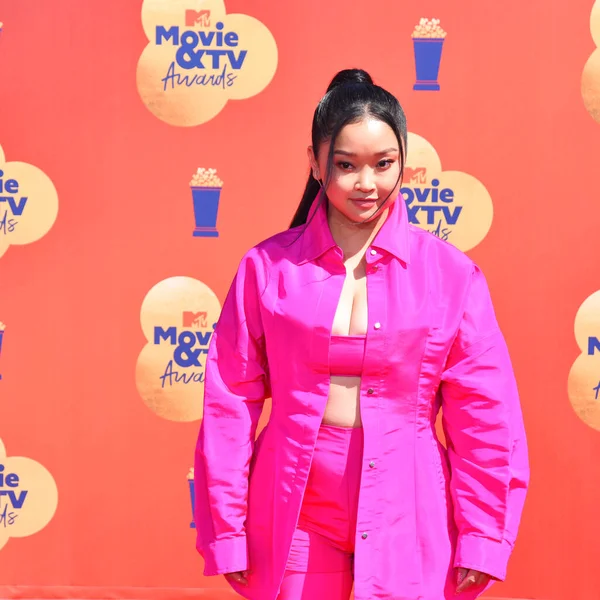 Santa Monica, CA USA - 5 Haziran 2022. Lana Condor, 2022 Film ve TV Ödülleri 'ne katılır. Fotoğraf: Michael Mattes / Michael Mattes.