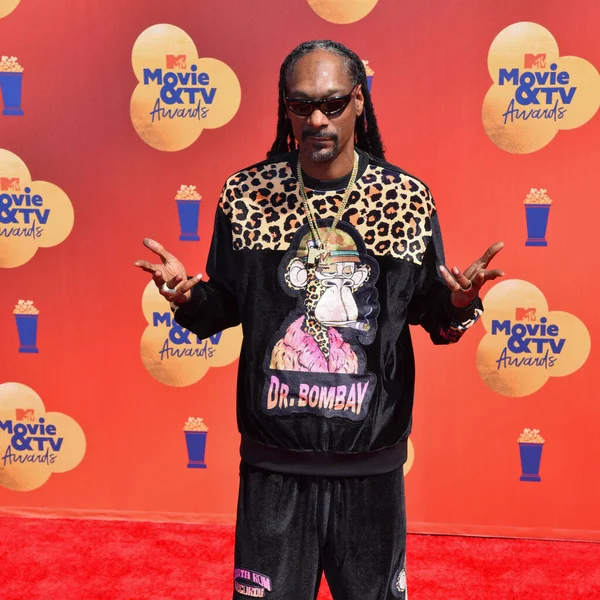 Santa Monica, CA USA - 5 Haziran 2022. Snoop Dogg, 2022 Film ve TV Ödülleri 'ne katılıyor. Fotoğraf: Michael Mattes / Michael Mattes.