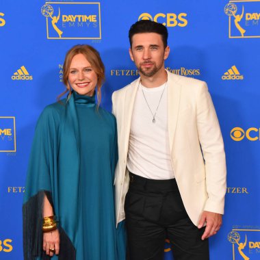 24 Haziran 2022. Marci Miller ve Billy Flynn 2022 Daytime Emmy Ödülleri 'ne katılıyorlar. Fotoğraf: Michael Mattes / Michael Mattes.