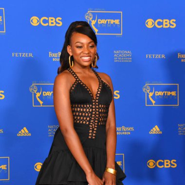 24 Haziran 2022. Sydney Mikayla, 2022 Daytime Emmy Ödülleri 'ne katılıyor. Fotoğraf: Michael Mattes / Michael Mattes.