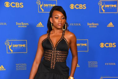 24 Haziran 2022. Sydney Mikayla, 2022 Daytime Emmy Ödülleri 'ne katılıyor. Fotoğraf: Michael Mattes / Michael Mattes.