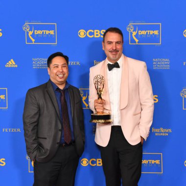 24 Haziran 2022. Ron Carlivati ve Ryan Quan 2022 Gündüz Emmy Ödülleri 'ne katılırlar. Fotoğraf: Michael Mattes / Michael Mattes.