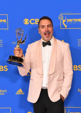 24 Haziran 2022. Ron Carlivati 2022 Daytime Emmy Ödülleri 'ne katılıyor. Fotoğraf: Michael Mattes / Michael Mattes.