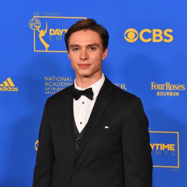 24 Haziran 2022. Nicholas Chavez 2022 Gündüz Emmy Ödülleri 'ne katılıyor. Fotoğraf: Michael Mattes / Michael Mattes.