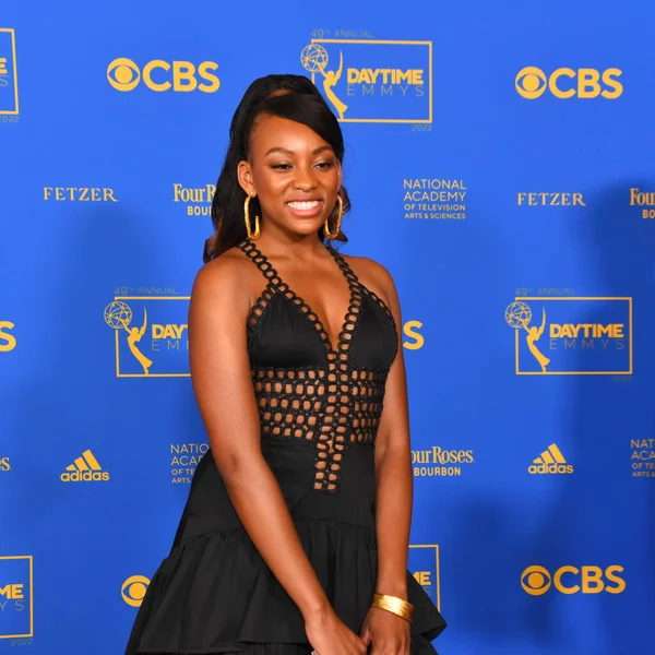 24 Haziran 2022. Sydney Mikayla, 2022 Daytime Emmy Ödülleri 'ne katılıyor. Fotoğraf: Michael Mattes / Michael Mattes.