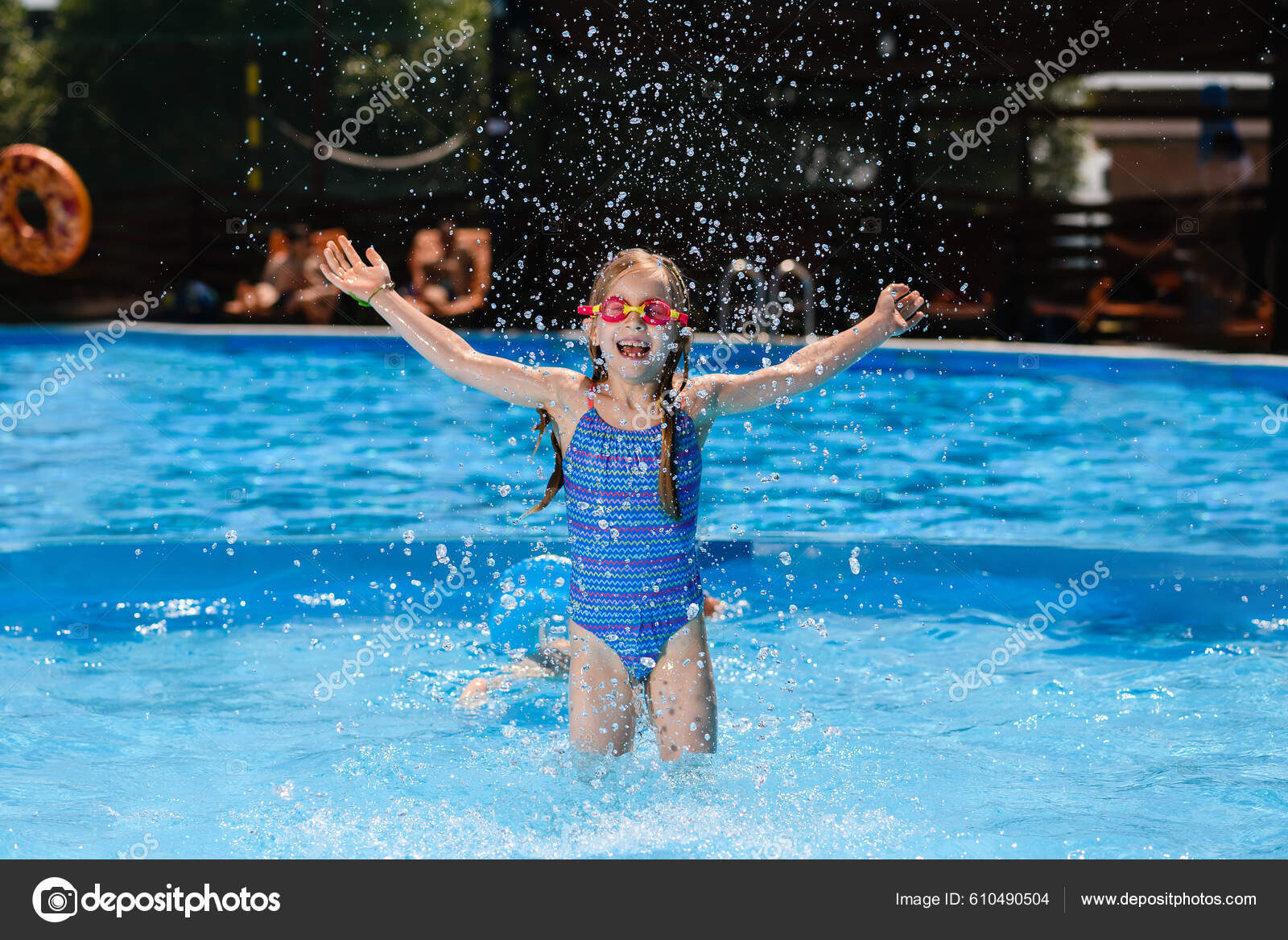 Distributeur de Lunettes de Natation pour les Enfants - Piscine