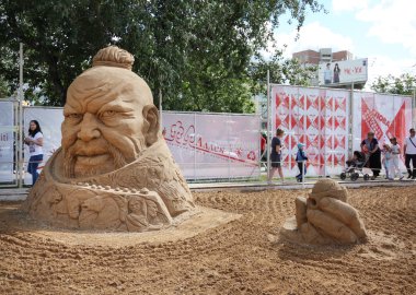 perma - 10 Haziran: kum heykel Cengiz Han Festivali'nde beyaz ni