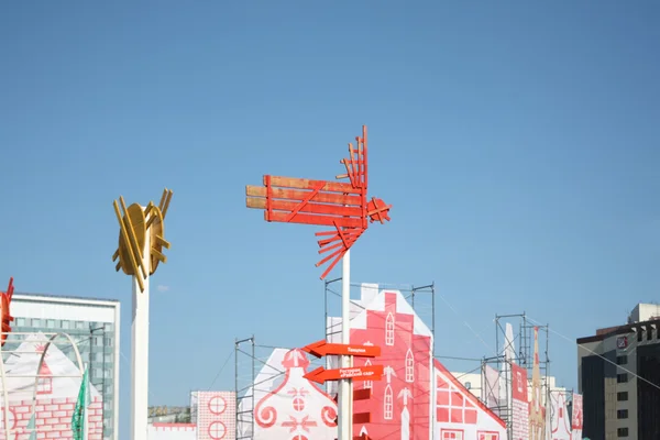 PERM - JUNE 7: Flying man at festival White Nights, on June 7, 2 — Stock Photo, Image