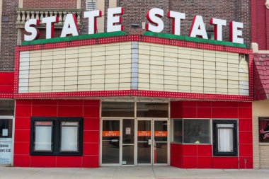Alpena Michigan, ABD - 19 Temmuz 2021: Alpena 'daki Devlet Tiyatrosuna Giriş