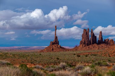 Harika kumtaşı Totem Direği manzarası