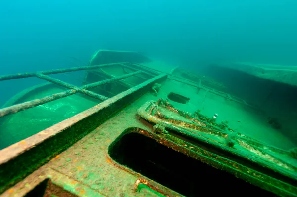 A Great Lakes shipwreck quarters found in Lake Superior — Stock Photo, Image