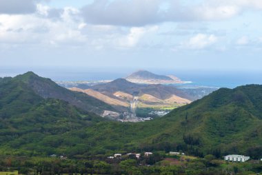 Pearl Harbor, Hawaii - 02 Mayıs 2015: Beton veya beton fabrikasının uzak görünümü
