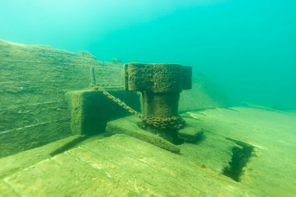 Bermuda 'nın Alger Sualtı Koruma Alanı' ndaki gemi enkazı için direksiyon mekanizması.