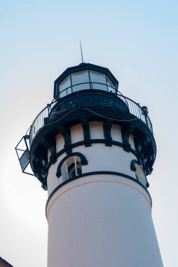 Michigan deniz feneri mavi gökyüzü ile samur deniz feneri