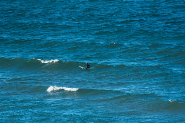 Distant Solitude Surfer Extreme Cold Lake Superior Great Sand Bay — Photo