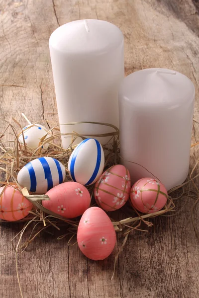 Easter Candle on wooden table — Stock Photo, Image