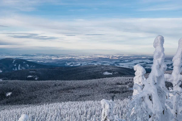 Vacker Vinter Utsikt Över Dalen Från Jested Och Solnedgång — Stockfoto