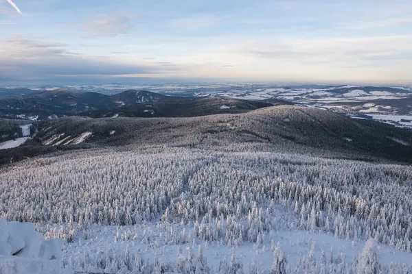 Vacker Vinter Utsikt Över Dalen Från Jested Och Solnedgång — Stockfoto