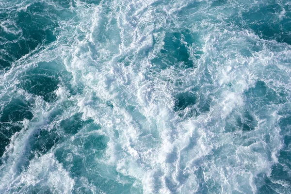 Water Abstract Background Cruise Ship Wake While Leaving Pier Hawaii — Stok fotoğraf