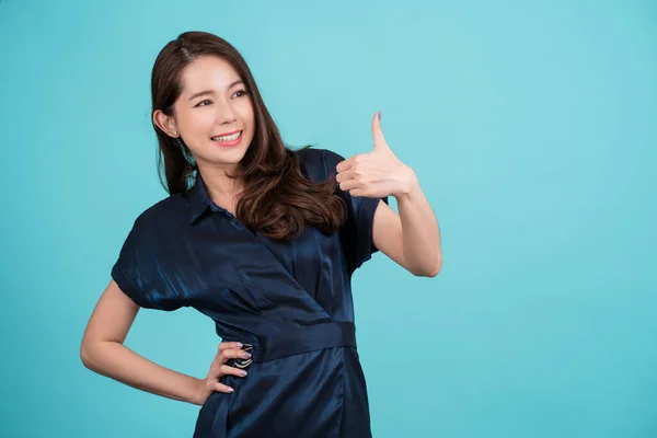Smiling Young Asian Woman Showing Thumbs Isolated Blue Background — 스톡 사진