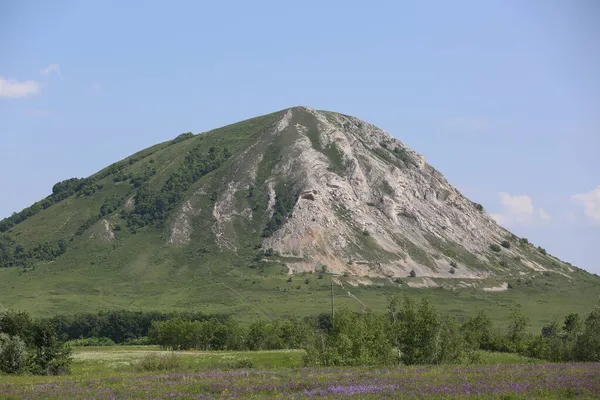 Tratau Toratau Shikhan Solitary Mountain Ishimbay District Bashkortostan Archaeological Monument — Stock Photo, Image