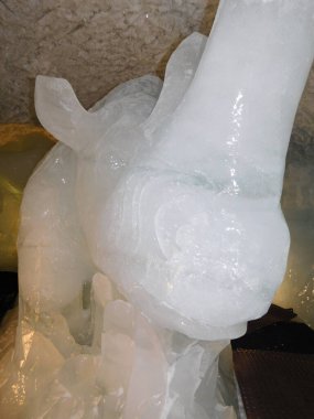 Les Deux Alpes Buzul Mağarası 'ndaki buzul mağarası Les Deux-Alpes' de yer almaktadır. Les Deux-Alpes 'e gitmeden önce, kullanıcı dostu Les Deux-Alpes seyahat planlama uygulaması ile seyahat güzergahı detaylarını planlayın. 