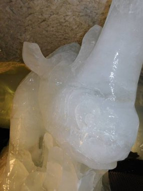 Les Deux Alpes Buzul Mağarası 'ndaki buzul mağarası Les Deux-Alpes' de yer almaktadır. Les Deux-Alpes 'e gitmeden önce, kullanıcı dostu Les Deux-Alpes seyahat planlama uygulaması ile seyahat güzergahı detaylarını planlayın. 