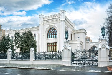 Morozova 'nın Moskova' daki Spiridonovka caddesindeki malikanesinde bir kış günü