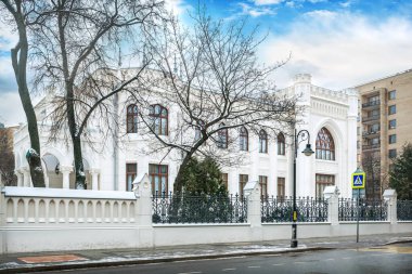 Morozova 'nın Moskova' daki Spiridonovka caddesindeki malikanesinde bir kış günü