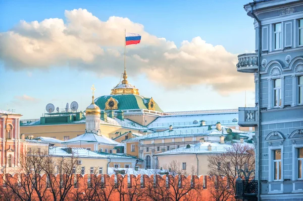 Grand Kremlin Palace Flag Dome Temple Moscow Sunny Winter Day — Photo