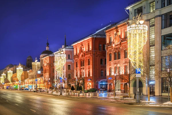 Ősi Épületek Egy Templom Téren Moszkvában Éjszakai Fény Fényében — Stock Fotó