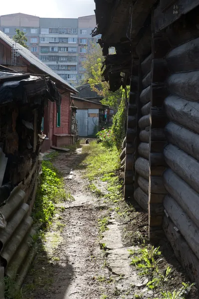 Old deserted yard in the town of Tula — Stock Photo, Image