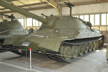 deneyimli ağır tank-7 (joseph stalin-7) müzede zırhlı araçlar, kubinka, yan görünüm