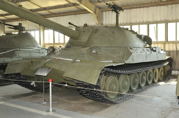 Experienced heavy tank IS-7 (Joseph Stalin-7) in the Museum of armored vehicles, Kubinka, side View — Stock Photo, Image