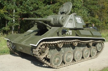 Sovyet tarihsel hafif tank t-70, zırhlı araçlar, kubinka Müzesi'nde depolama
