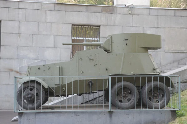 装甲汽车坝 6 在侧视图武装部队中央博物馆 — 图库照片