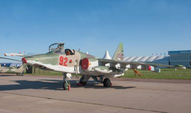 Zhukovsky, RUSSIA - 28 Ağustos 2019: Rus ve Sovyet zırhlı ses altı askeri saldırı uçağı Sukhoi Su-25SM3 